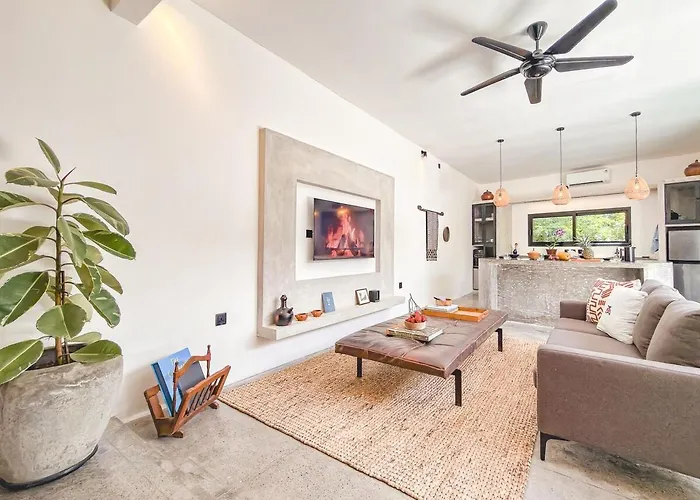 1br Prime Location