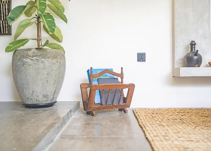 1br Prime Location *